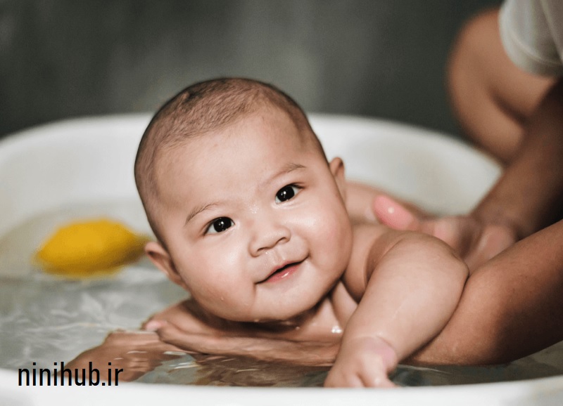 حمام کردن نوزاد